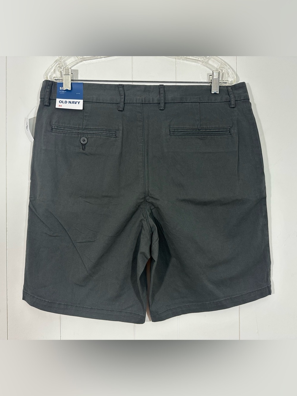 NWT Old Navy Ultimate Tech Slim Built In Flex Size 34 Mens Gray Shorts Bermuda - Picture 3 of 9
